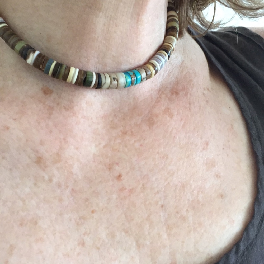 🌟💕PUKA bead necklace- WOW💕🌟 - Picture 2 of 7